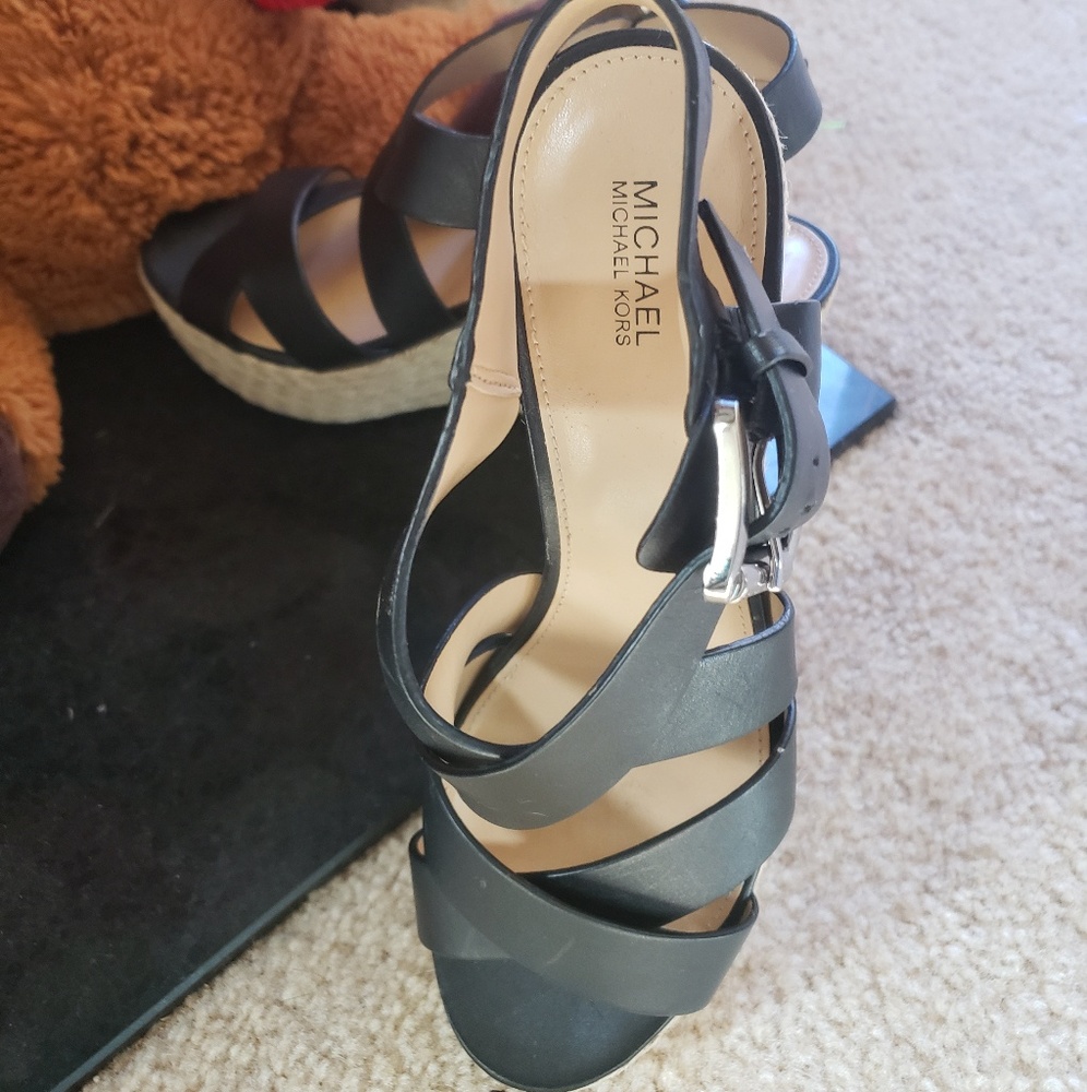 Mk leather upper wedges